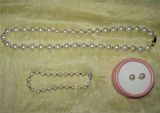 太湖珍珠有哪些特点  选购太湖珍珠的技巧