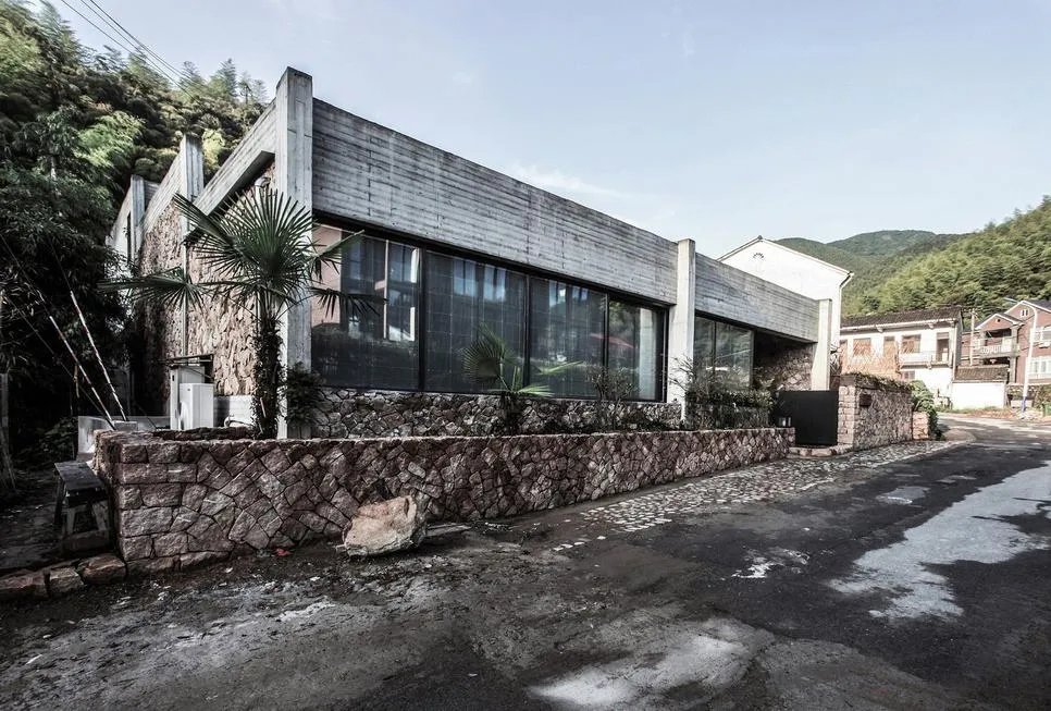 莫干山里的民宿设计地址：莫干山，湖州，浙江，中国位于莫干山山...