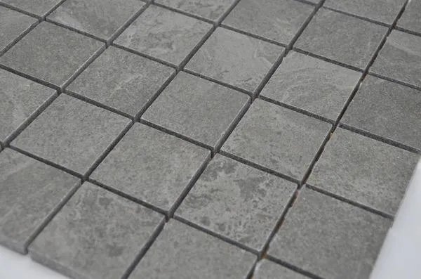 防滑地砖哪种好 地砖太滑的解决方法