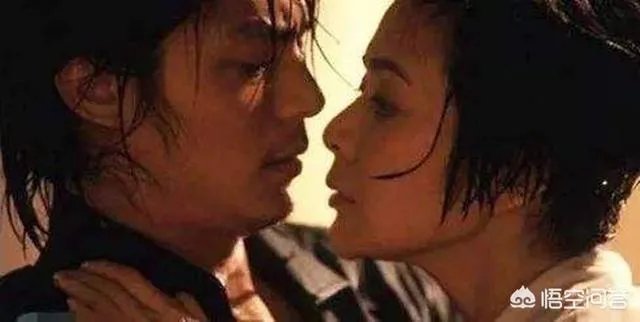 电影、电视剧拍吻戏时，发生过哪些令人尴尬的事？