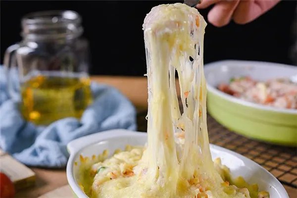 马苏里拉奶酪是芝士吗 马苏里拉奶酪和芝士的区别