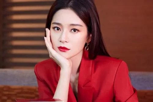 张嘉倪在外拍吻戏的时候，他的老公会很介意吗？