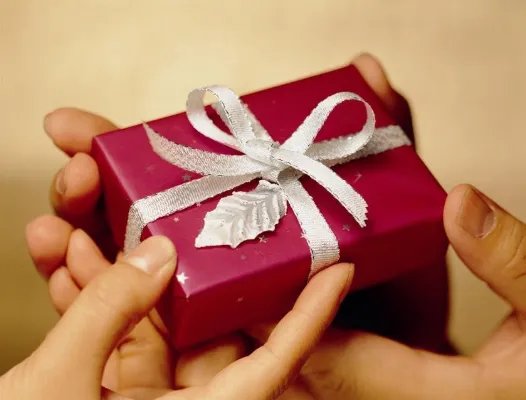 送已婚女士礼物排行榜 送男人什么礼物最难忘随身携带的