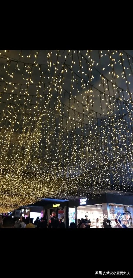 武汉的楚河汉街好玩吗？