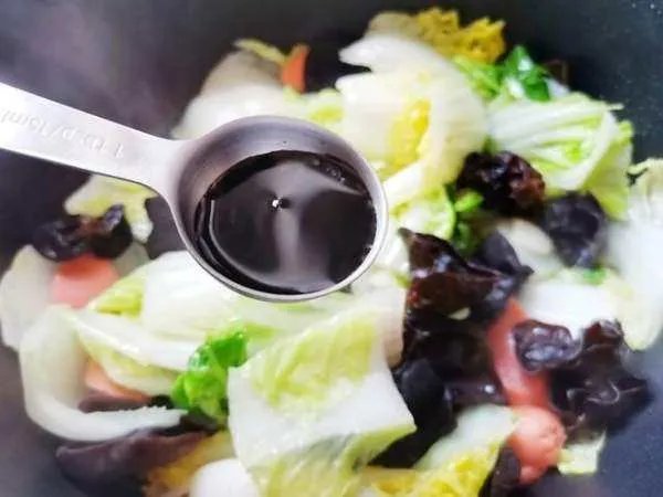 白菜炖豆腐怎样做才好吃？有什么小窍门？