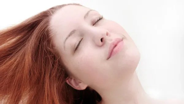 头皮屑多的原因