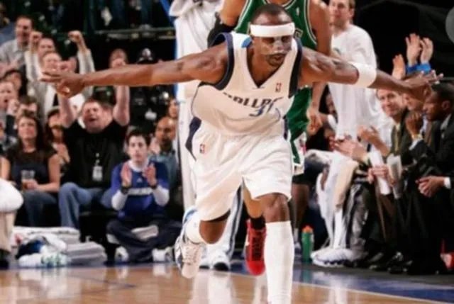 NBA十大面具侠，谁最帅气