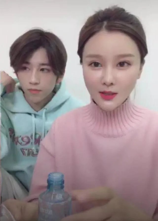 网红直播误关美颜