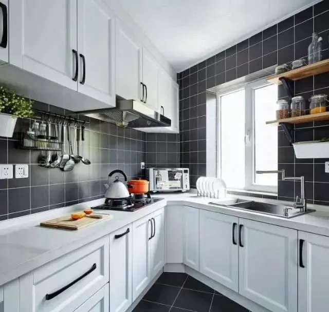 家居装修中常见的5种厨房格局设计，小户型也可以参考的哦！
