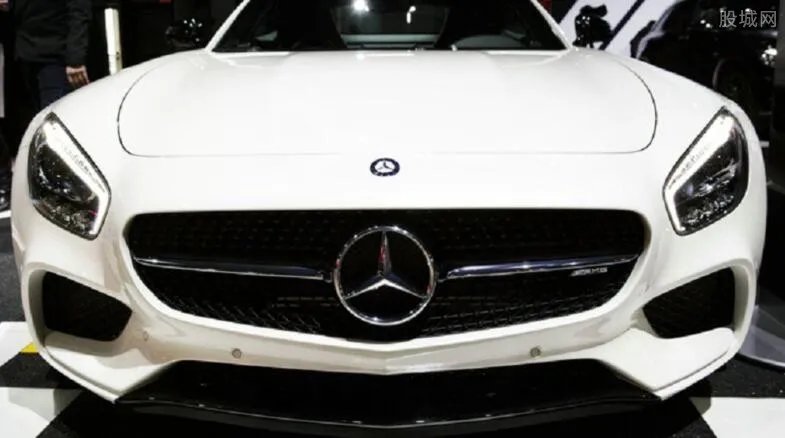 奔驰降价消费者却反应不大？ 降价的豪车你会买吗