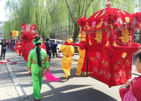 结婚堵门100个问题节选 有创意的结婚堵门游戏