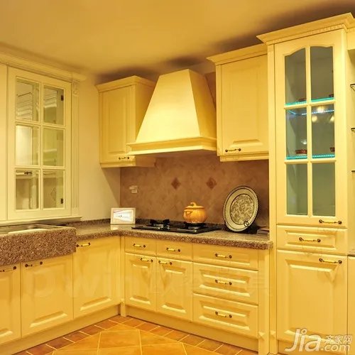 厨房整体橱柜用什么材料好 厨房整体橱柜效果图