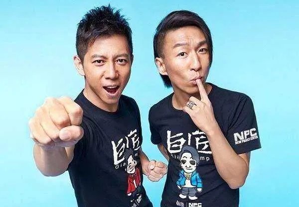 “你在我眼中是最美”是哪首歌歌词？