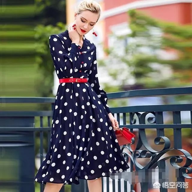 波点裙怎么搭配