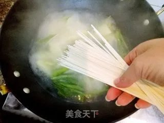 家常土豆面