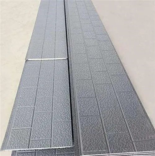 打底用欧松板还是用细木工板