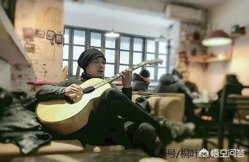 如何看待《下坠》作者时剑波的蹿红？