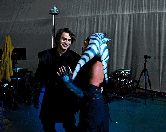 海登·克里斯滕森幕后训练照流出 二十年前后的黑武士