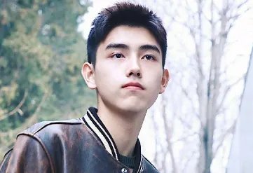 同为改国籍，陈飞宇被骂谷爱凌却被夸，两者为何区别这么大？