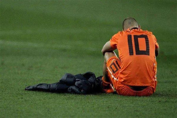 荷兰十大球星排行榜：范巴斯滕排名第2，第一名是他毫无疑问