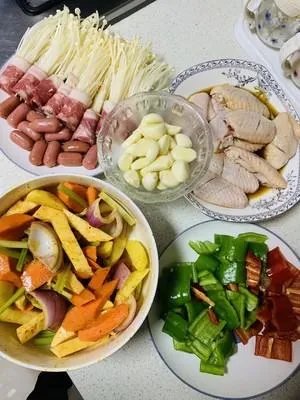 懒人版三汁焖锅怎么样做味道鲜美，上桌非常受欢迎？