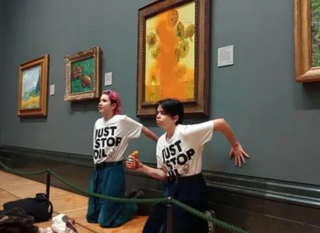 梵高名画《向日葵》被泼番茄汁，背后之人到底有何目的