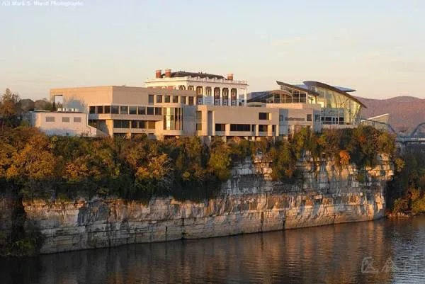 美国亨特的简介