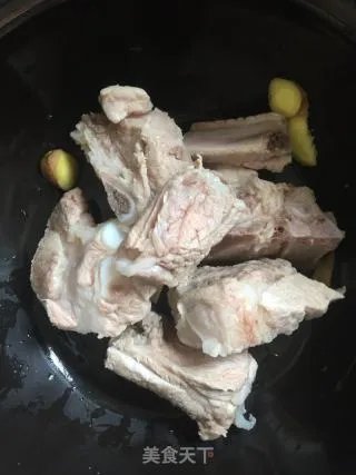 排骨莲藕花生汤