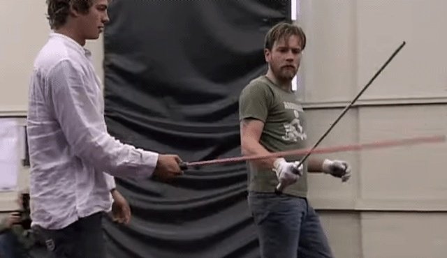 海登·克里斯滕森幕后训练照流出 二十年前后的黑武士