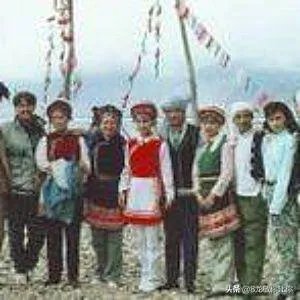 五朵金花的儿女插曲歌名？