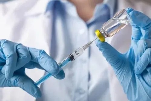 德尔塔毒株致病严重程度增加，官方是否会安排加强针接种？