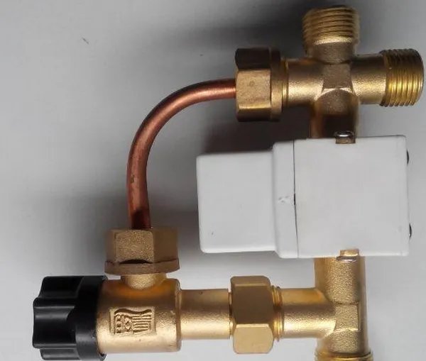 太阳能热水器电磁阀的原理 太阳能热水器电磁阀维修方法