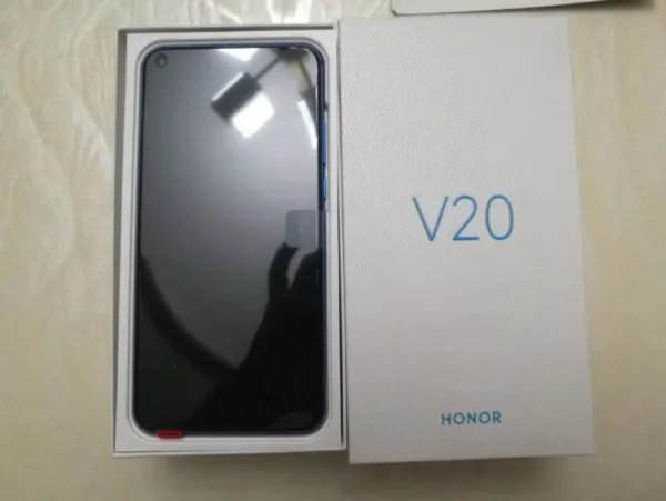 目前手机排名前十位的是哪些？