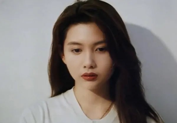 当50岁邱淑贞撞上51岁王祖贤，网友为何说这是我见过最有杀伤力的对比？