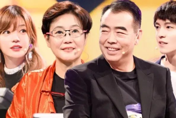 2020年度十大热门综艺排行榜：演员请就位上榜，第一热度最高