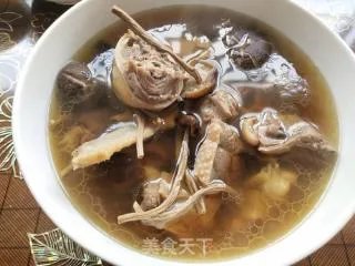 茶树菇老鸭汤